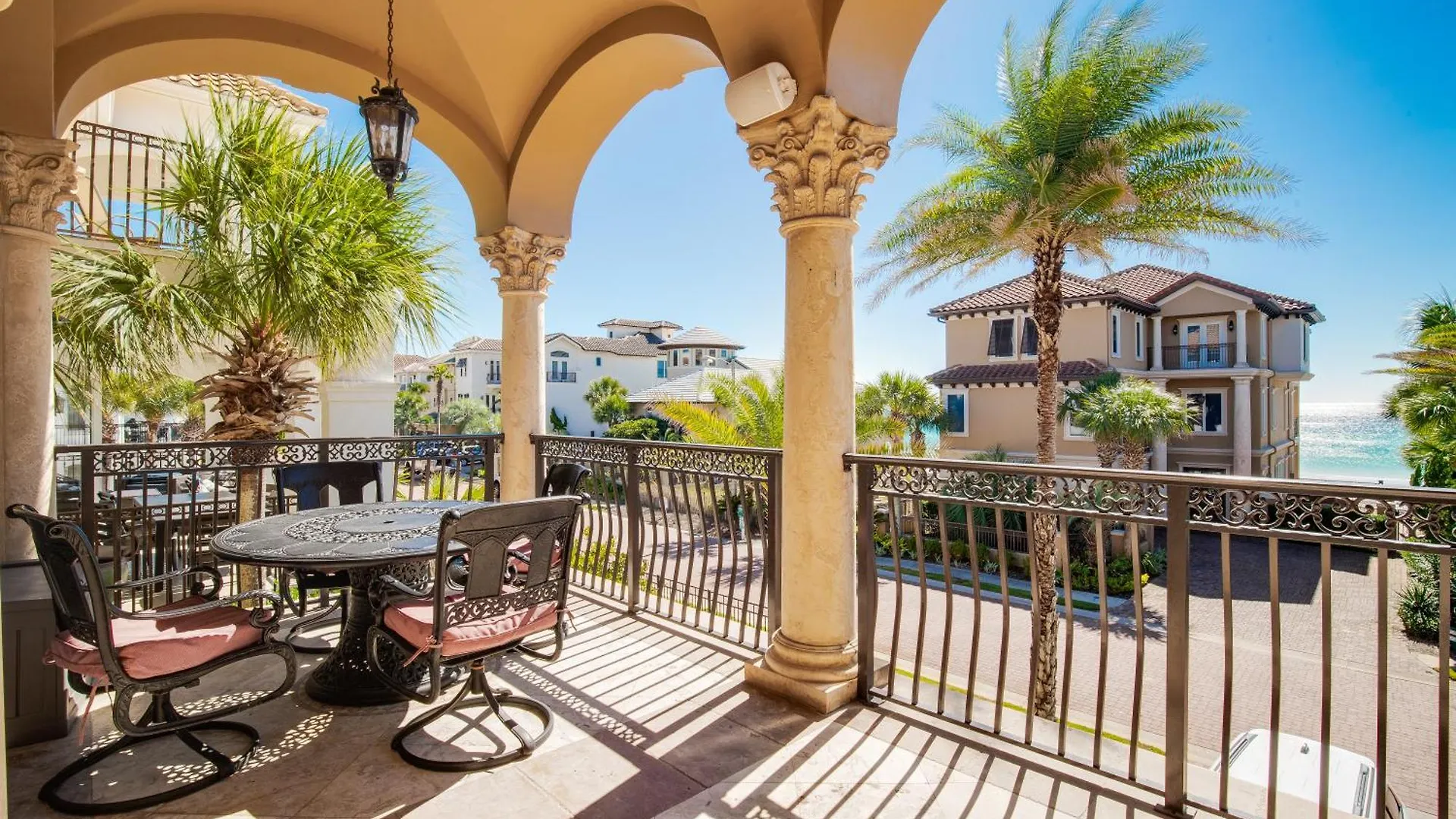 Beach Views, Rooftop Deck, Outdoor Kitchen, Destin 0*,  Estados Unidos da América