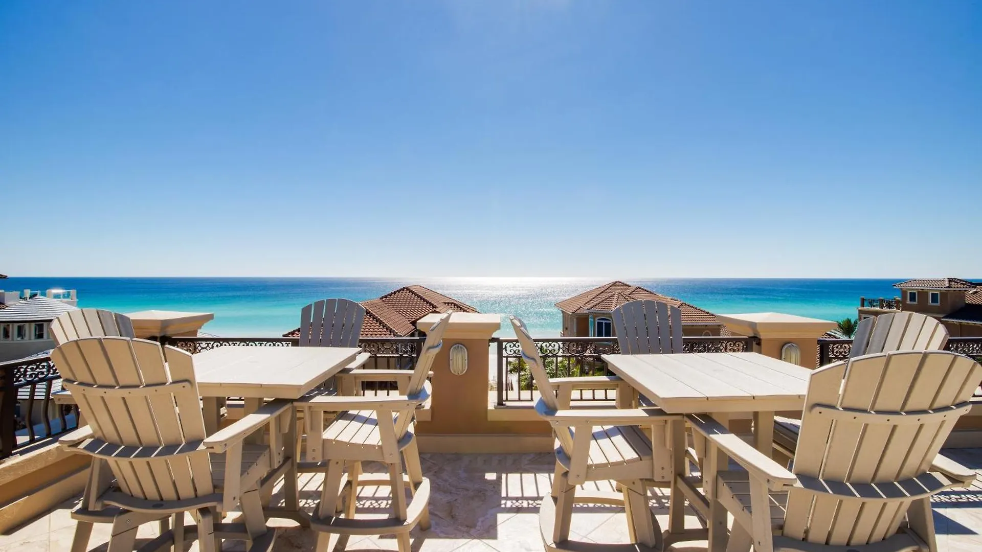 Beach Views, Rooftop Deck, Outdoor Kitchen, Destin